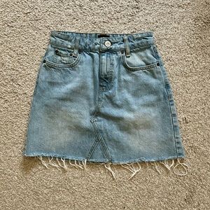 ⭐️ Urban Outfitters Denim Skirt ⭐️